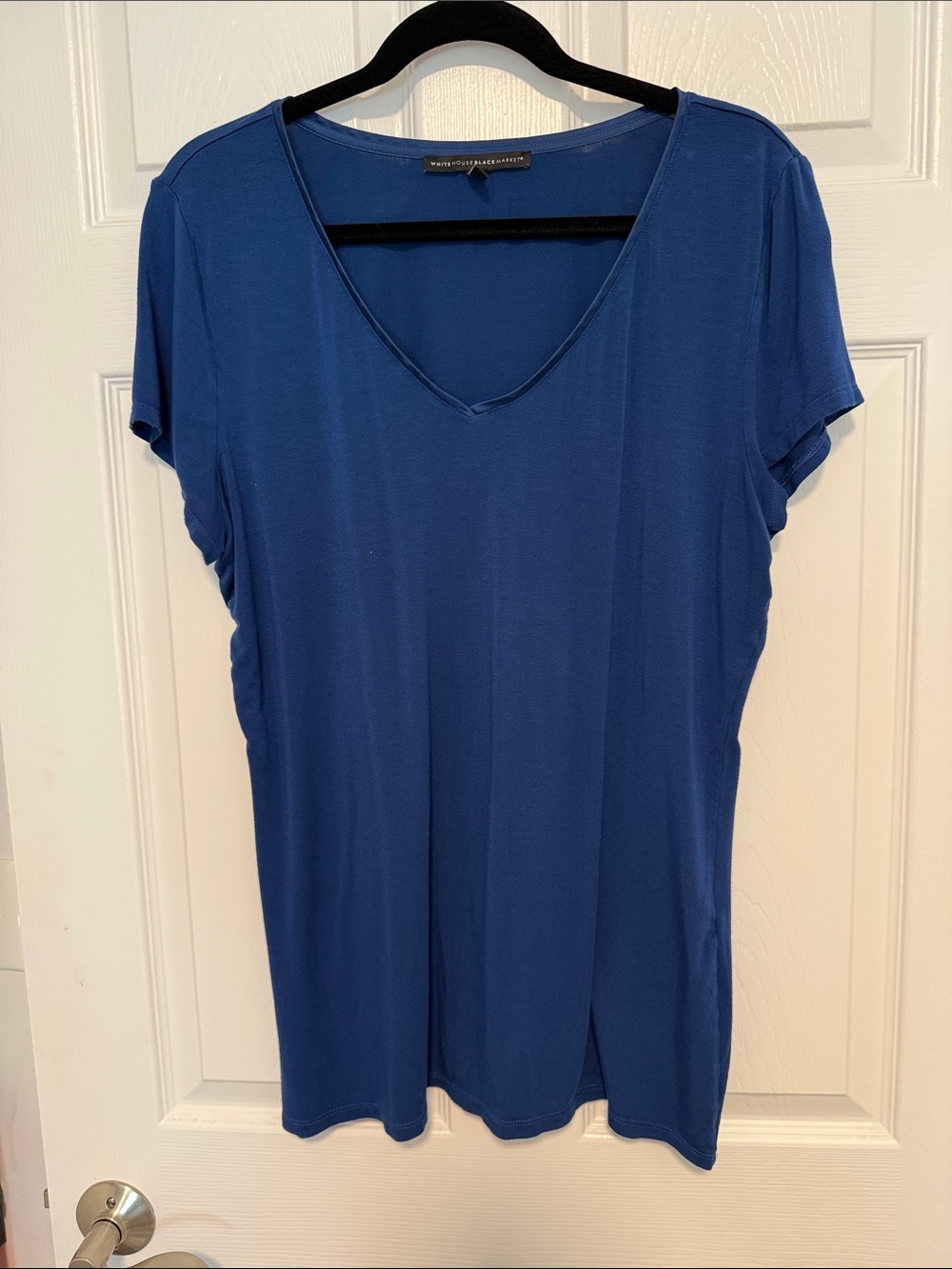 White House Black Market Women's Short Sleeve V-Neck Tee in Blue